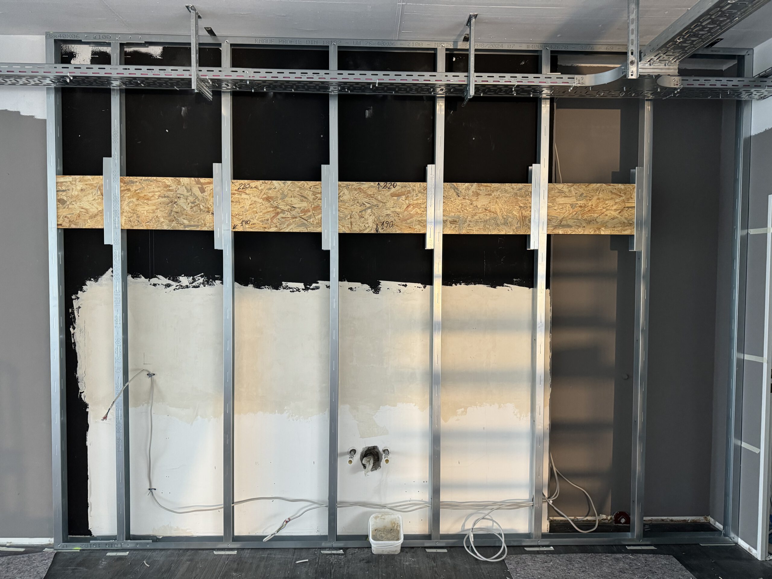 einer-statt-viele-showroom-umbau-1