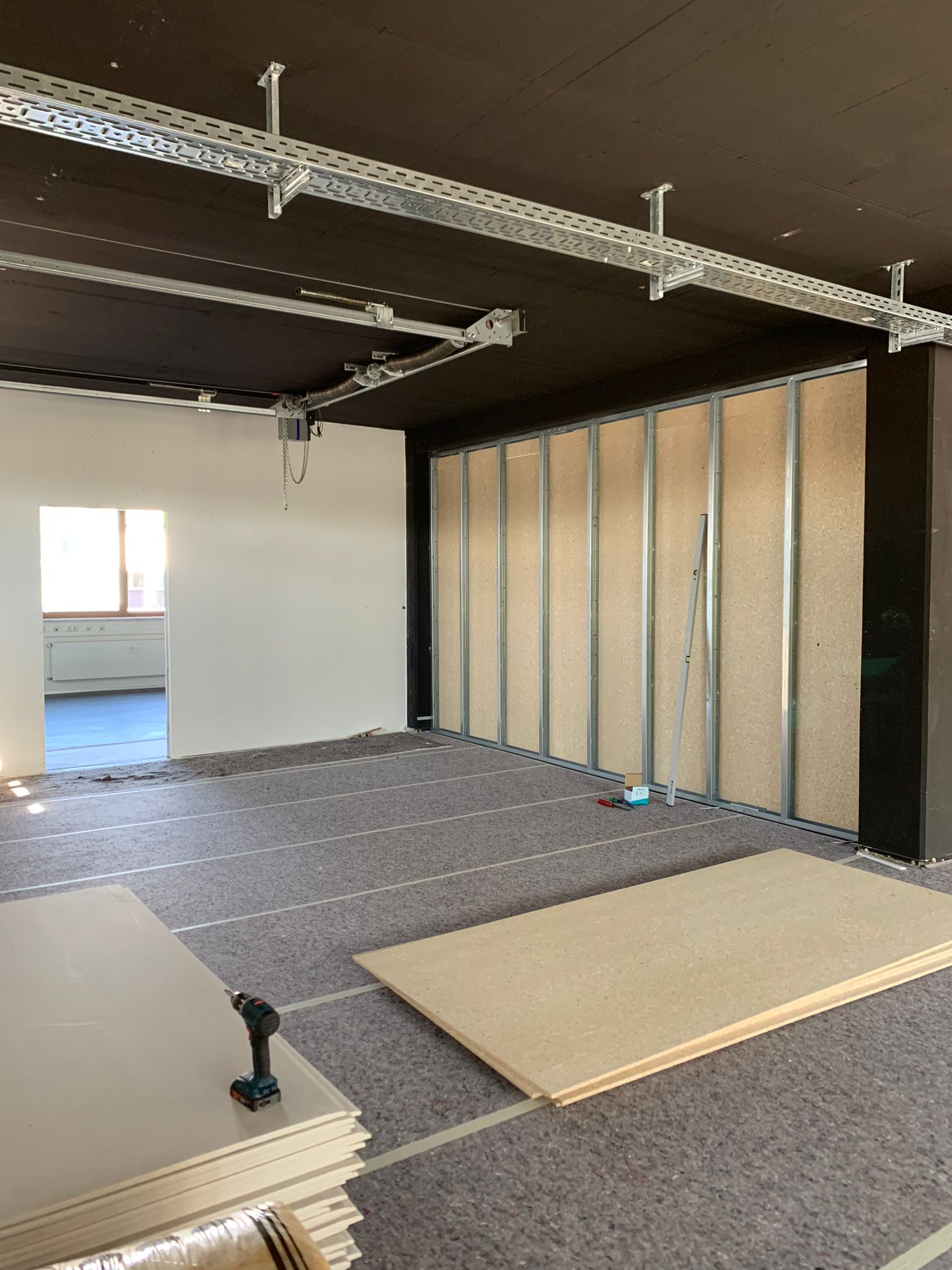 einer-statt-viele-showroom-umbau-4